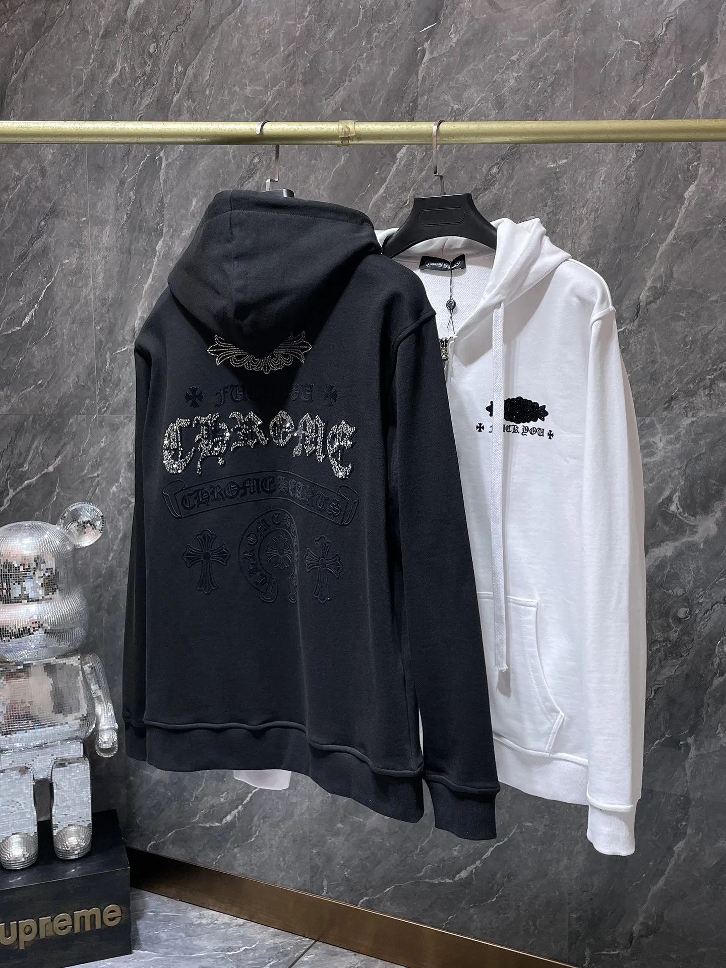 P270 Chrome Hearts Autumn and Winter 2025 counter synchronization❤️ Heavy-duty horseshoe Sanskrit letter hooded sweatshirt, hot diamond ➕ silicone ➕ flocking, improved customized version 1:1 high-gram weight high-quality fabric Recommended color: white black code number: S, M, L, XL